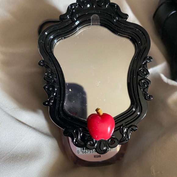 2 NWT Disney Villains Black and Green Maleficent and mirror bath and body works. - Picture 8 of 11